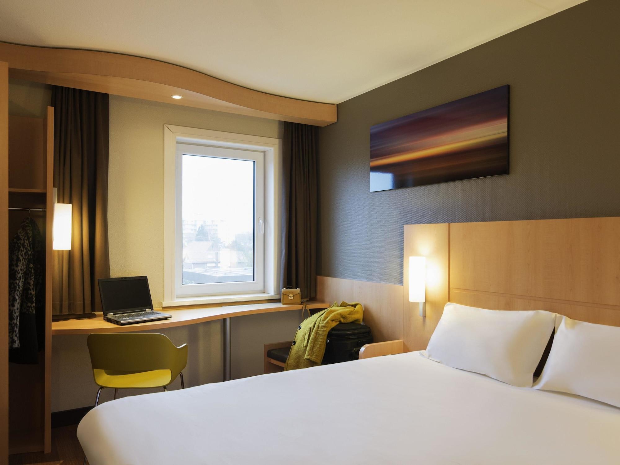 Ibis Rotterdam Vlaardingen Hotel Екстериор снимка